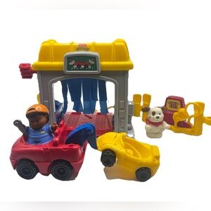 Vintage Fisher-Price Little People Discovering Vehicles at the Garage Set 2002